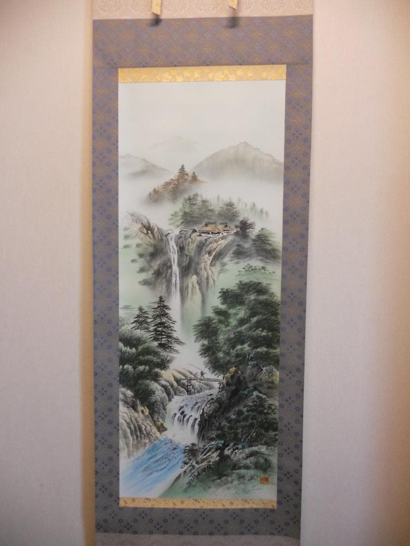 掛け軸 小川香月 『 山紫瀑景図 』 絹本 希少 軸装 茶道具 掛軸 美品 です