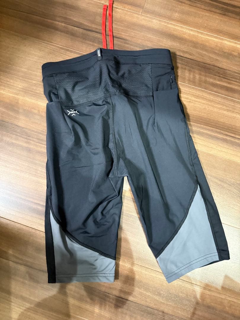 2XU ライトスピード リアクト コンプレッションショート タイツ　MCS L