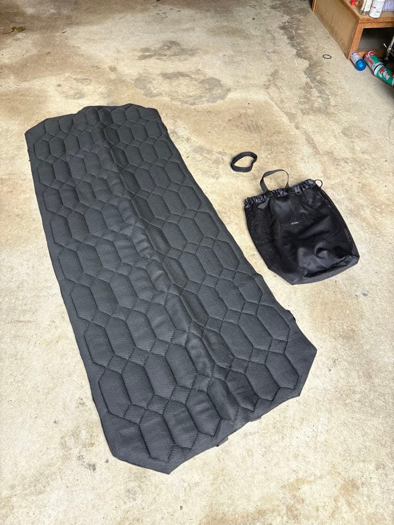 美品　ANOBA フルメッシュマット　ブラック