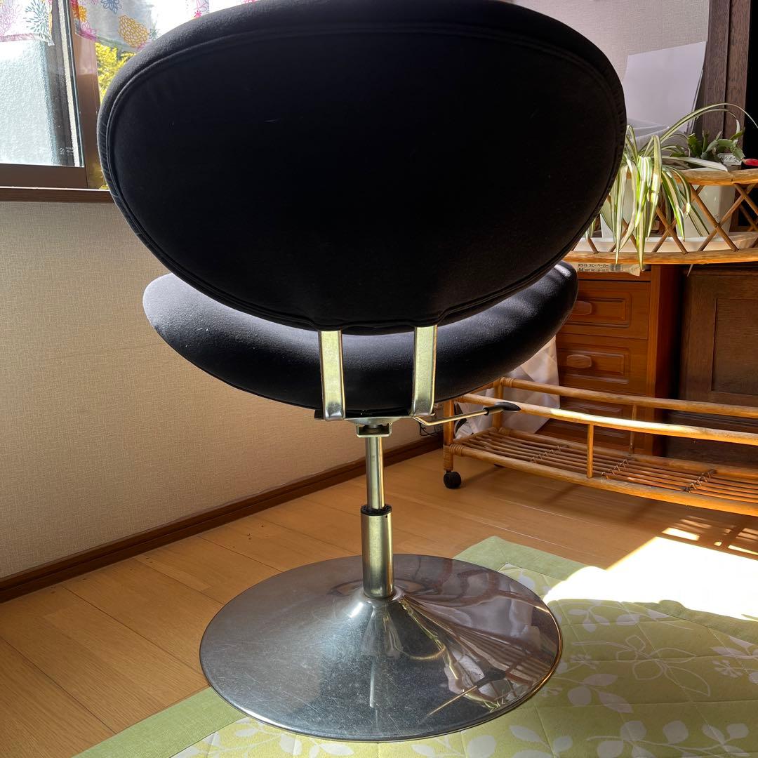 unicoのビンテージ　珍しい黒回転スツール