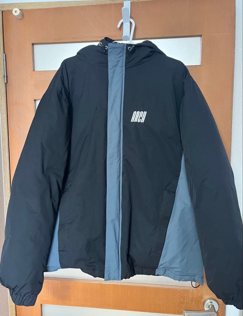 Arch tilt logo insulation jacket Lサイズ