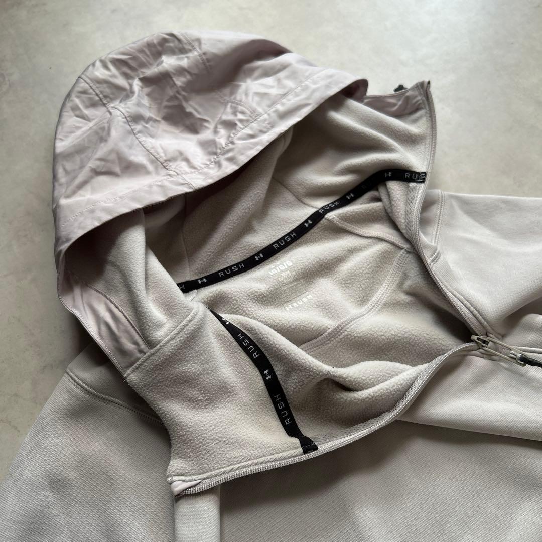 UNDER ARMOUR RUSH セットアップ
