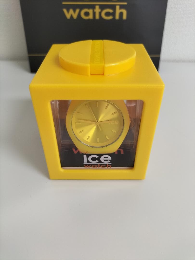 直筆サイン入りBOX付き　ガールズケイリン×ice watch 小林莉子選手