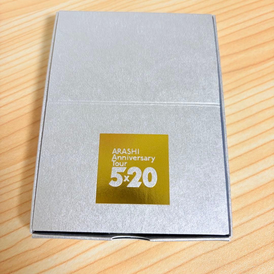 新品 嵐20周年ファンクラブ限定ARASHI 5×20スワロフスキークリスタル