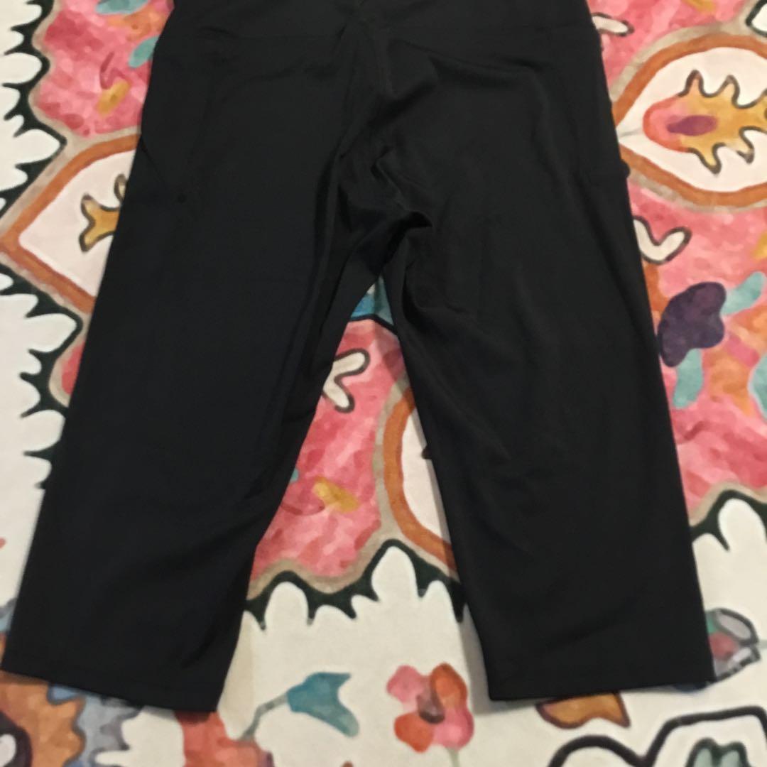 LULULEMON サイズ6ブラックハイウエストヨガパンツ