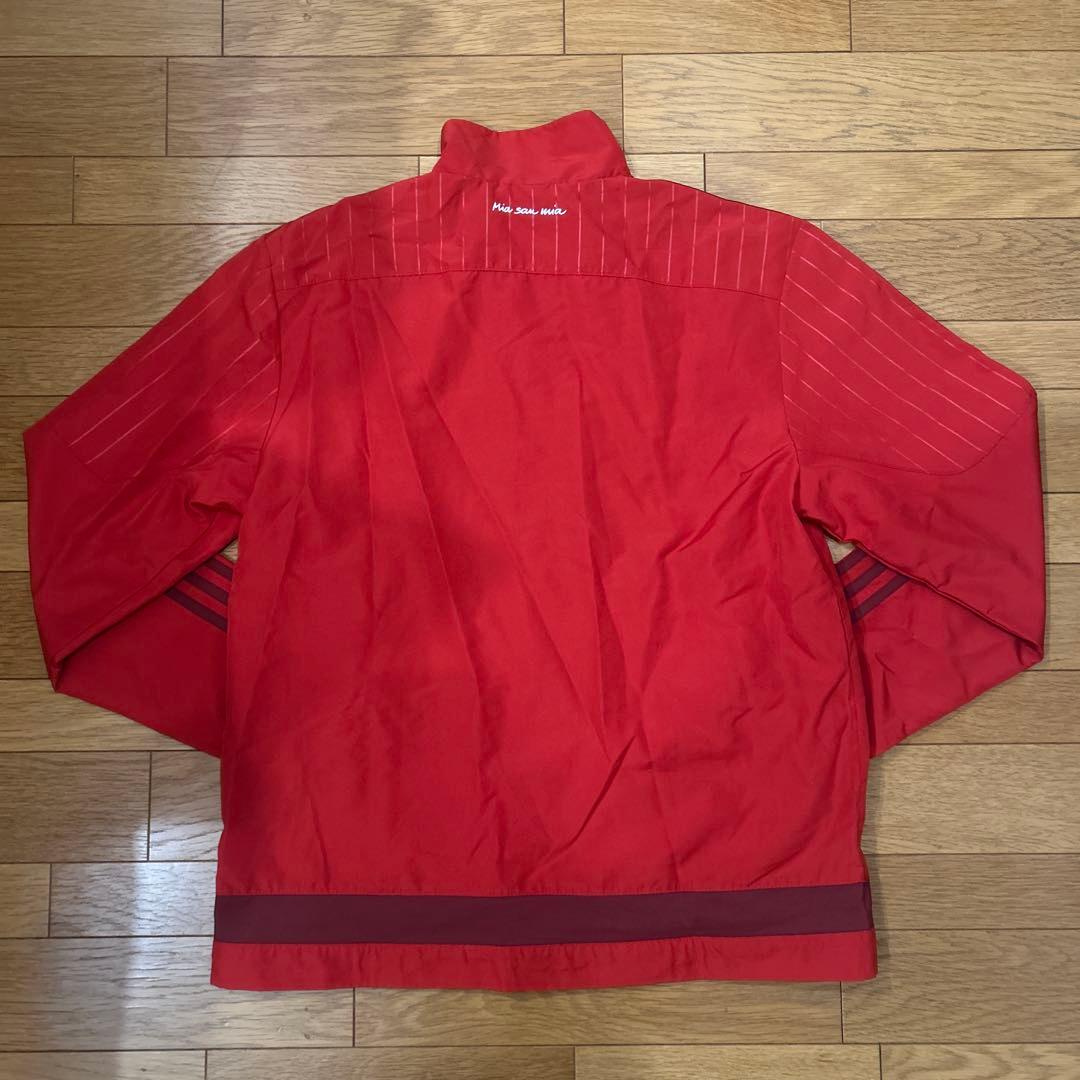 adidas バイエルンミュンヘン 15-16 プレゼンテーションスーツ