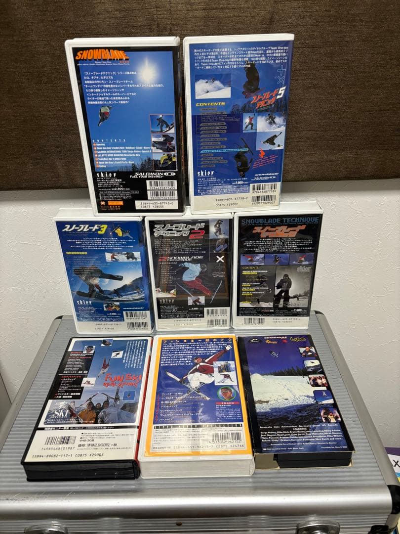 ☆❗️スキーボード /ファンスキー /スノーブレード VHSビデオ10本と本2冊
