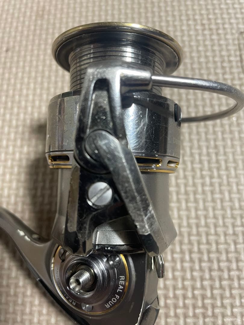 ジャンク品　 ダイワ 05イグジスト 2500 スピニングリール