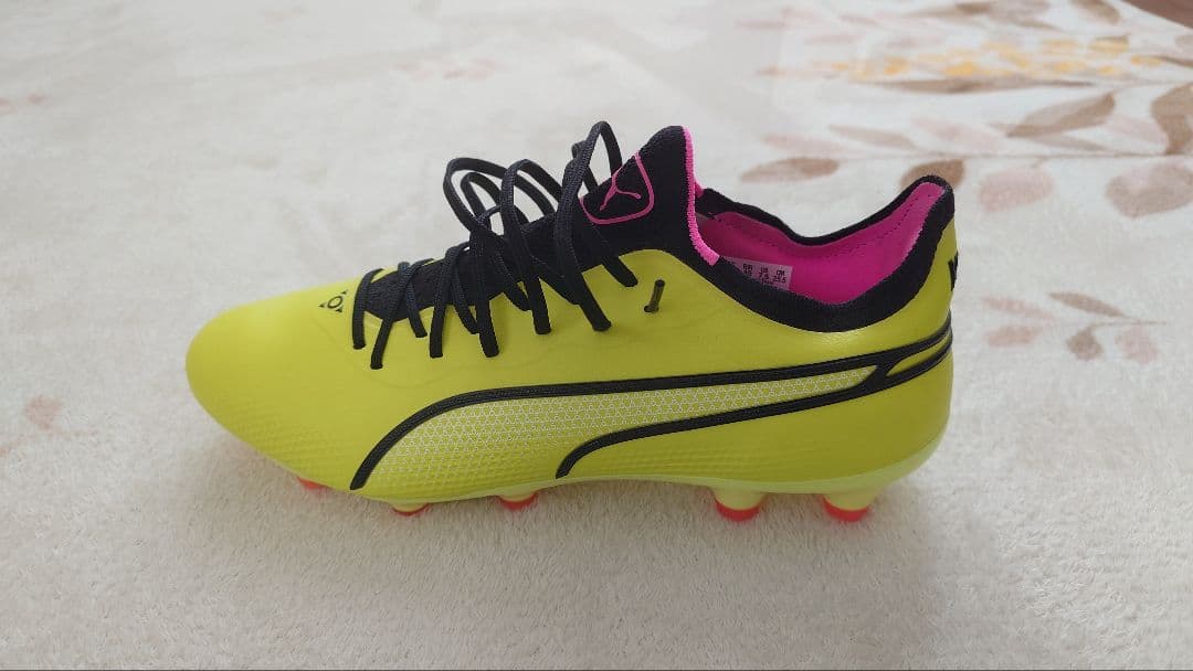 新品未使用 PUMA KING アルティメットHG 25.5