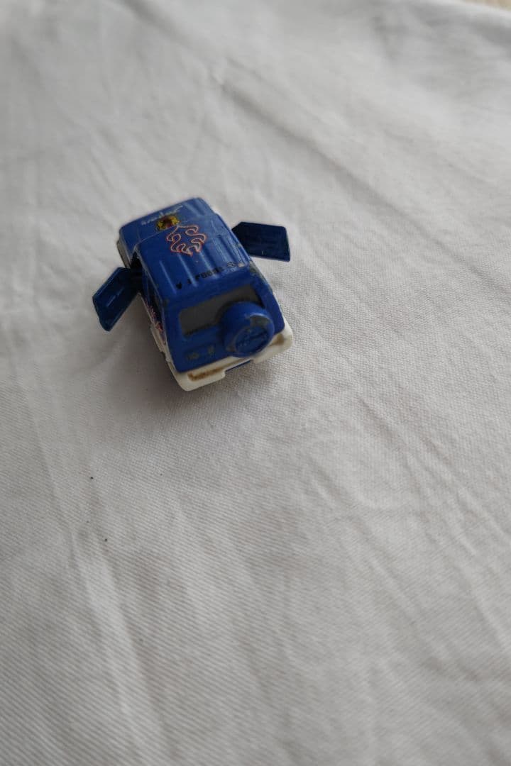 トミカ 青い炎デザイン ミニカー