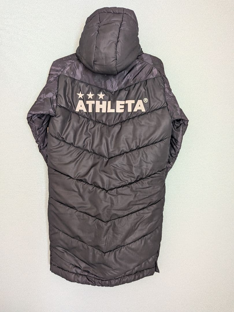 ATHLETA　子ども ブラック カモフラージュ サッカー　ベンチコート 140