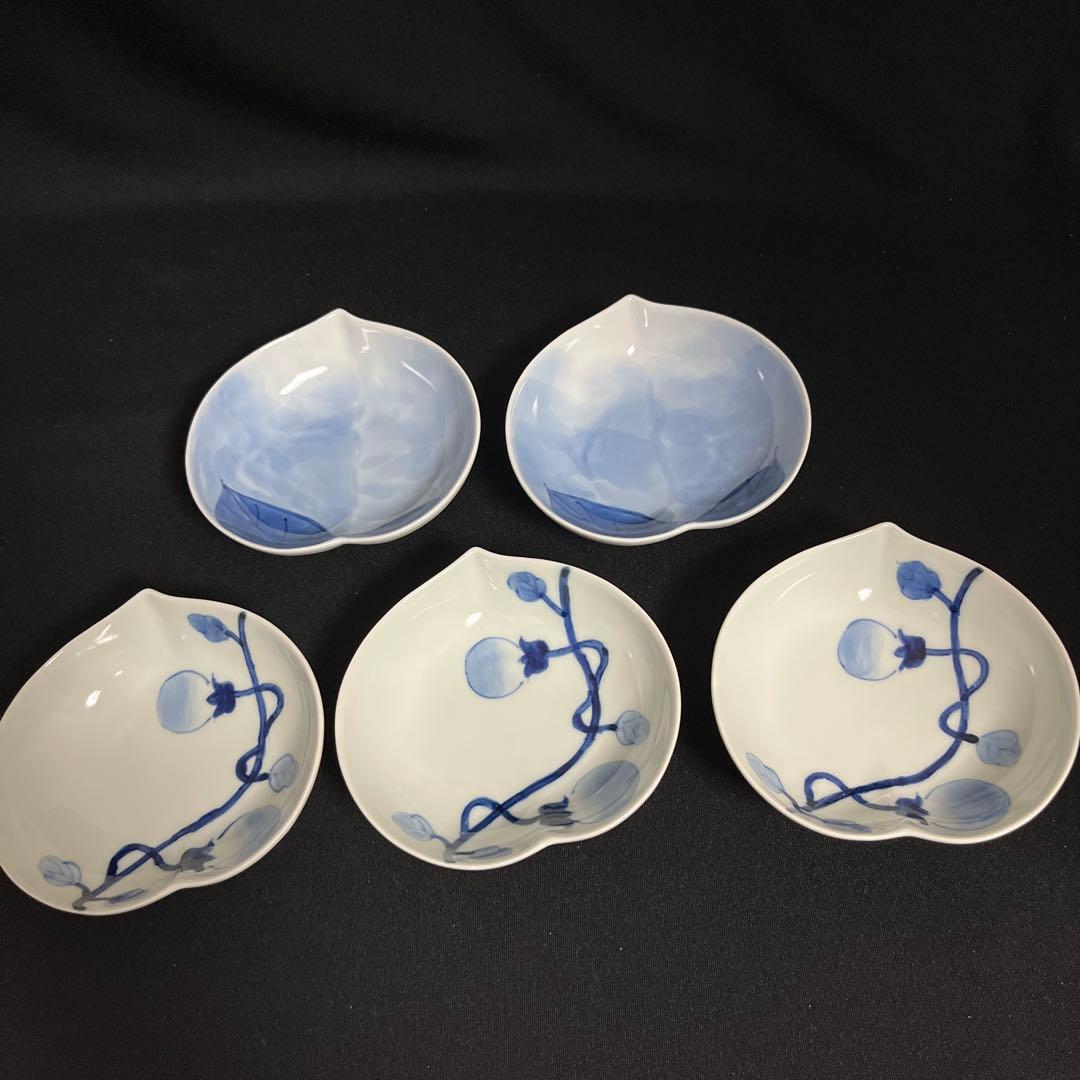 新品未使用　有田焼　皓洋窯　こうようがま　染付　桃型　小鉢　染付見込み桃　豆皿