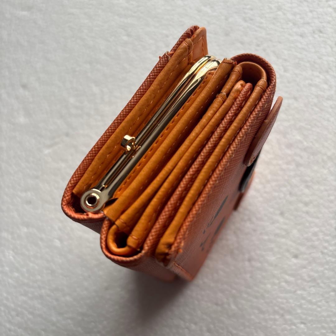 『希少品』 リスがコバ 三つ折り財布