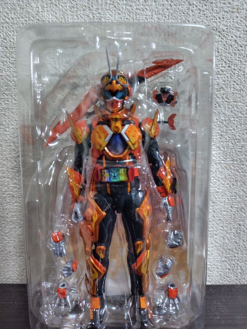 SHFiguarts　仮面ライダーガッチャードデイブレイク