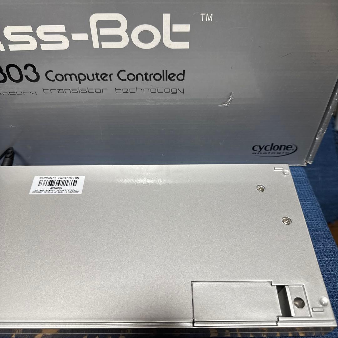 【美品】Cyclone TT-303 Bass-Bot