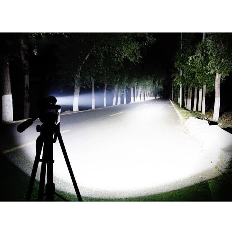 ヘッドライト 単三 LED 作業 電池 超強力 明るいD58965