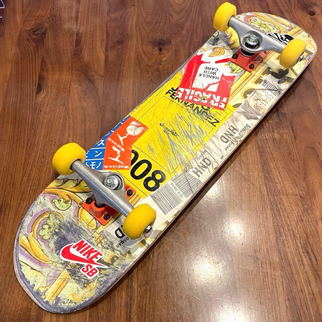 チョコレート　スケボー　スケートボード　コンプリート　8インチ 足回り美品