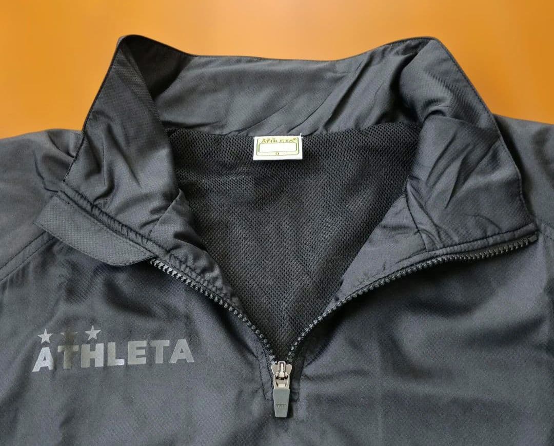 ATHLETA ウィンドブレーカー　黒　上下セット　O