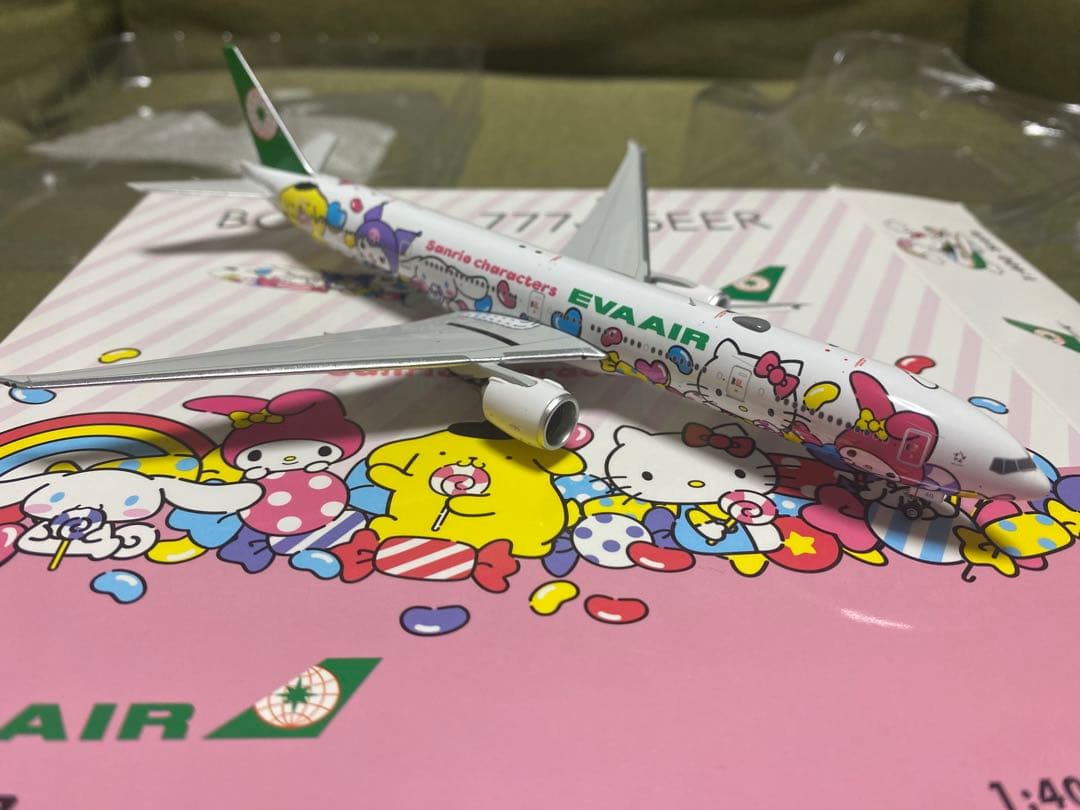 t*t様 EVA AIRサンリオキャラクター Boeing 777-35EER