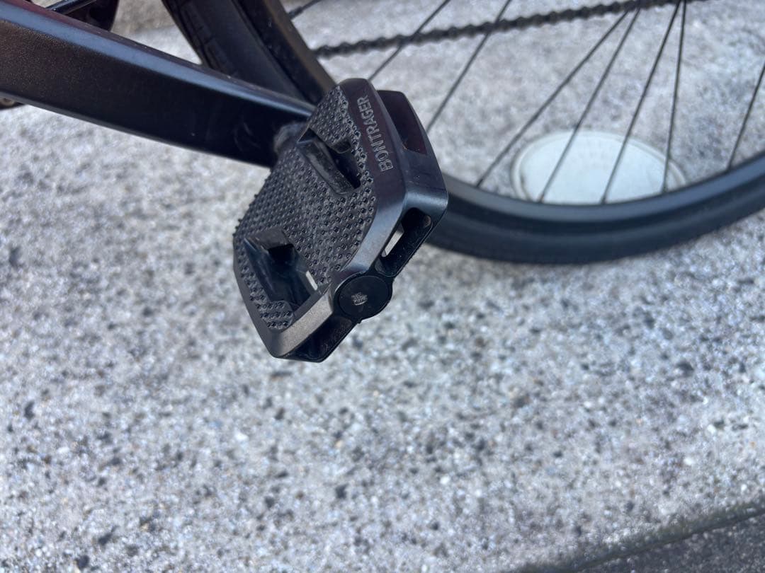 Trek クロスバイク FX2 GEN4 2024 引き取り限定