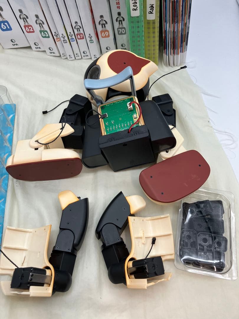 ま*ぼ様 DeAGOSTINI Robi 未開封54-70号 冊子1-53有　組