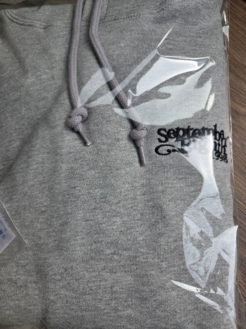 コブクロ　九月八日　パーカー　L