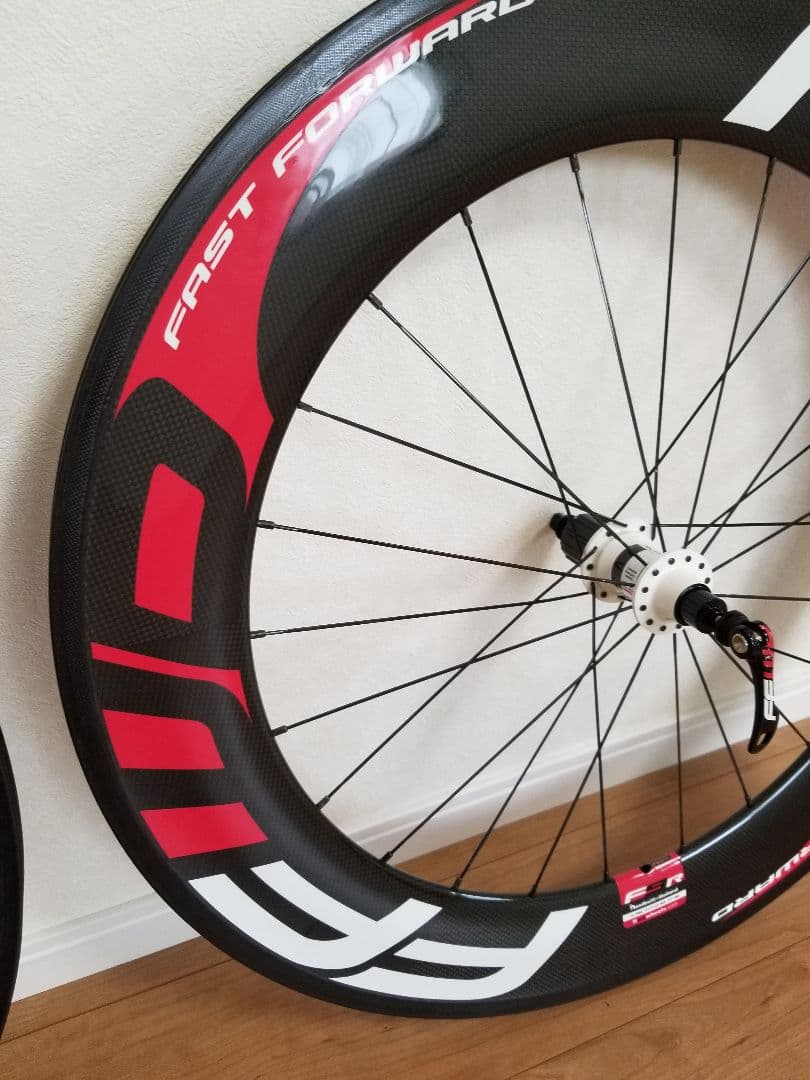 DNA FFWD F9R カーボン ホイール&タイヤ貼り付け 全て込み