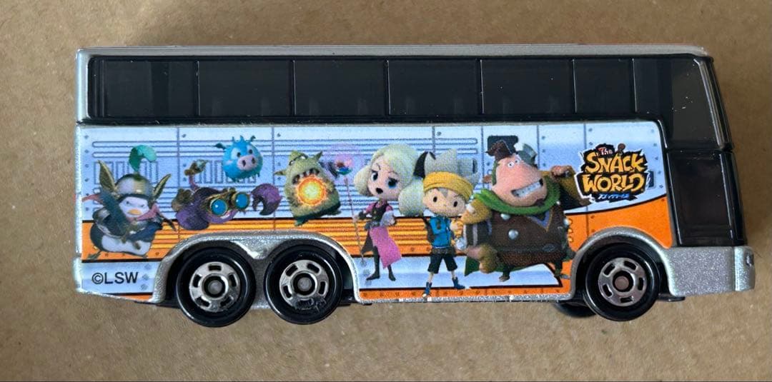 【難あり】スナックワールド　ジャラ　トミカ　バス　まとめ売り