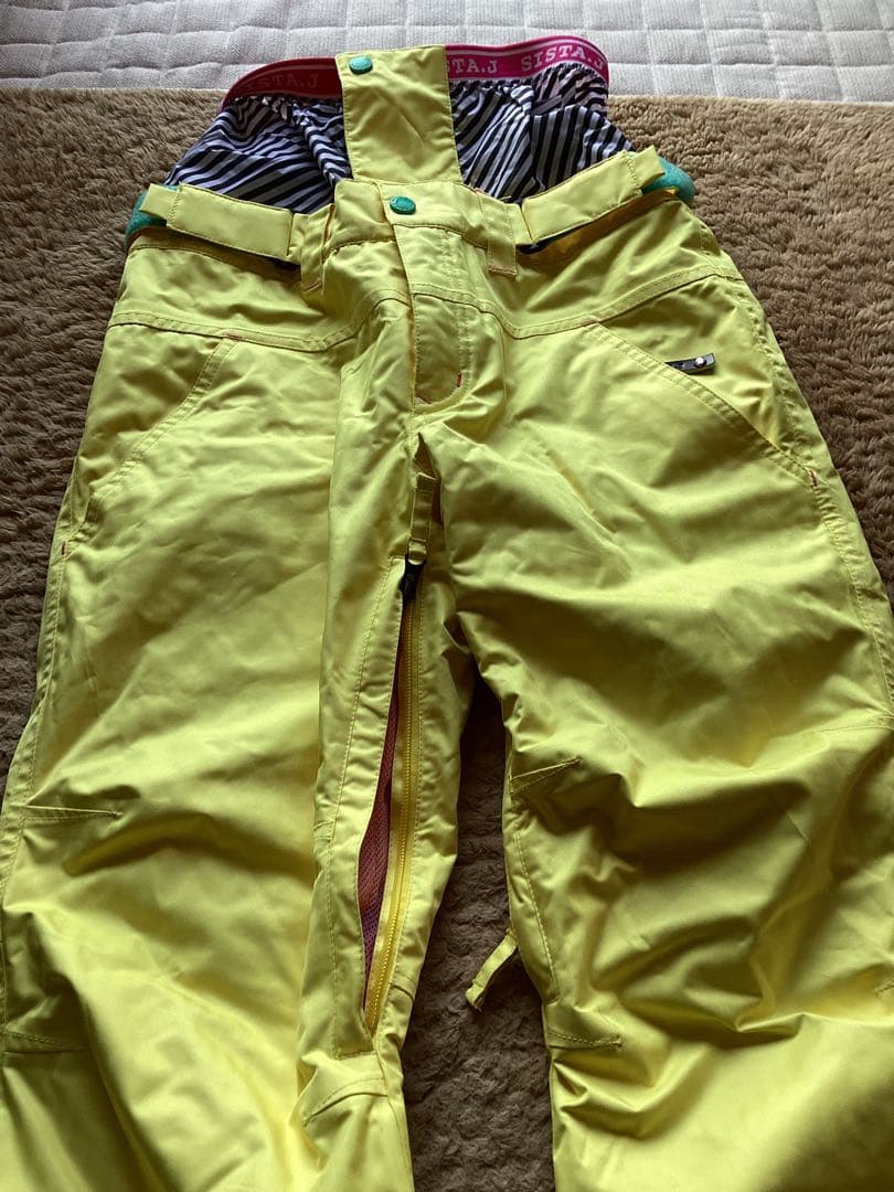 VOLCOMＸSIROPレディースＳスノボウェアスキーウェア