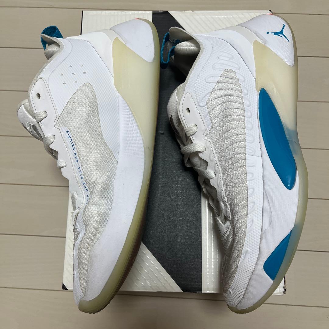 NIKE ルカ1 luka1 ホワイト/ネオターコイズブルー