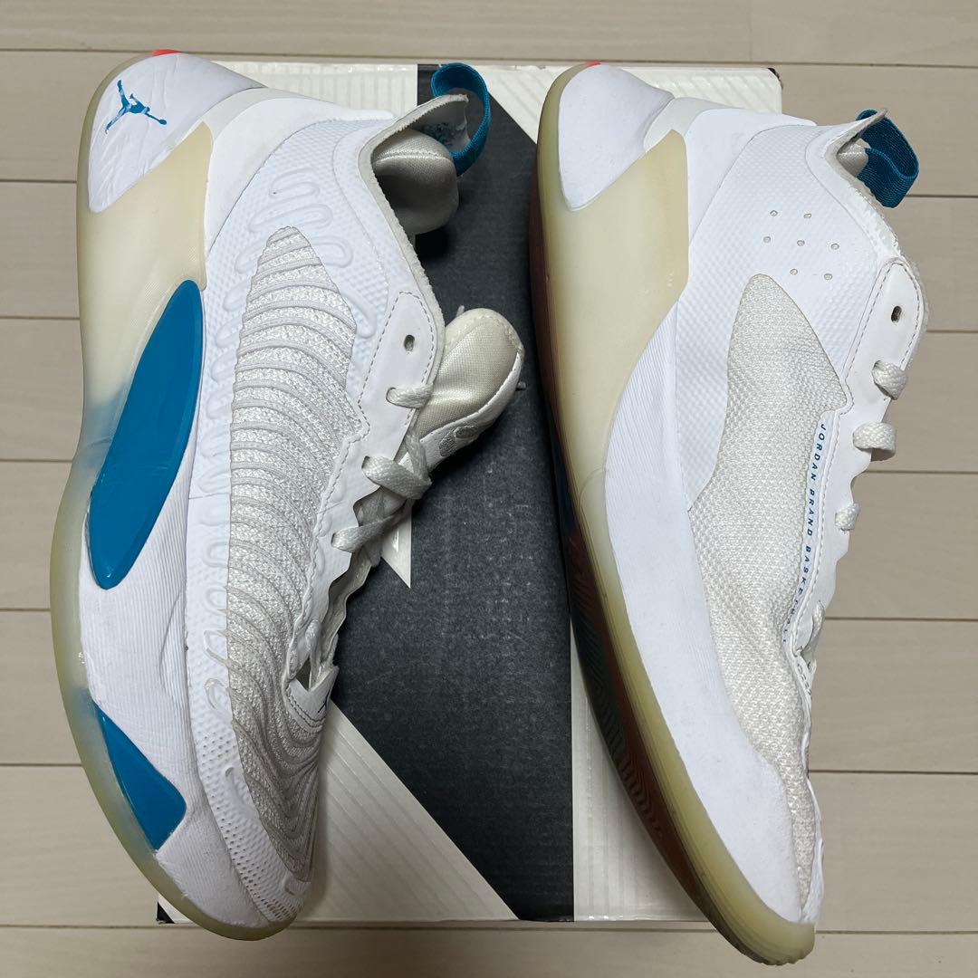 NIKE ルカ1 luka1 ホワイト/ネオターコイズブルー