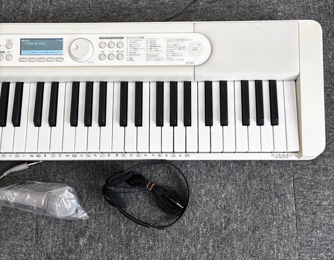 CASIO 電子キーボード 光ナビゲーション LK-526 2022年製