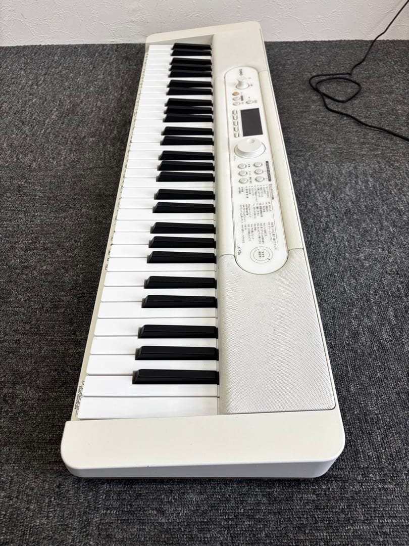 CASIO 電子キーボード 光ナビゲーション LK-526 2022年製