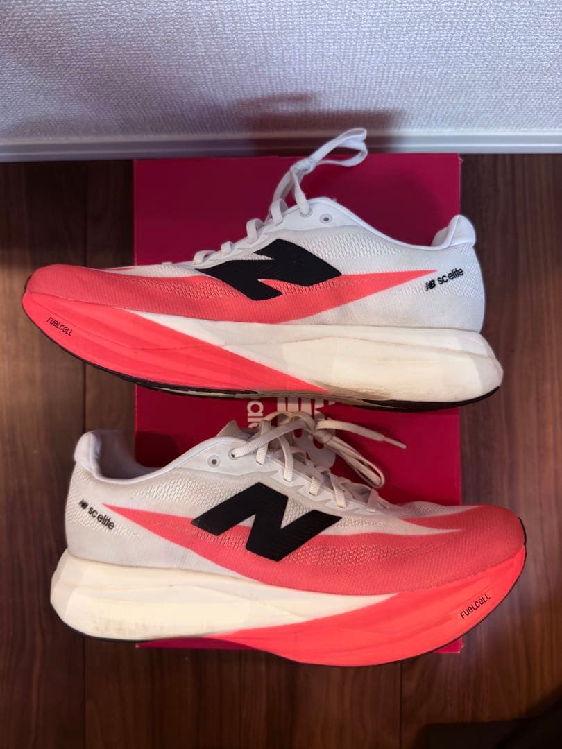 スパイク・シューズ NewBalance FuelCell SuperComp Elite v5