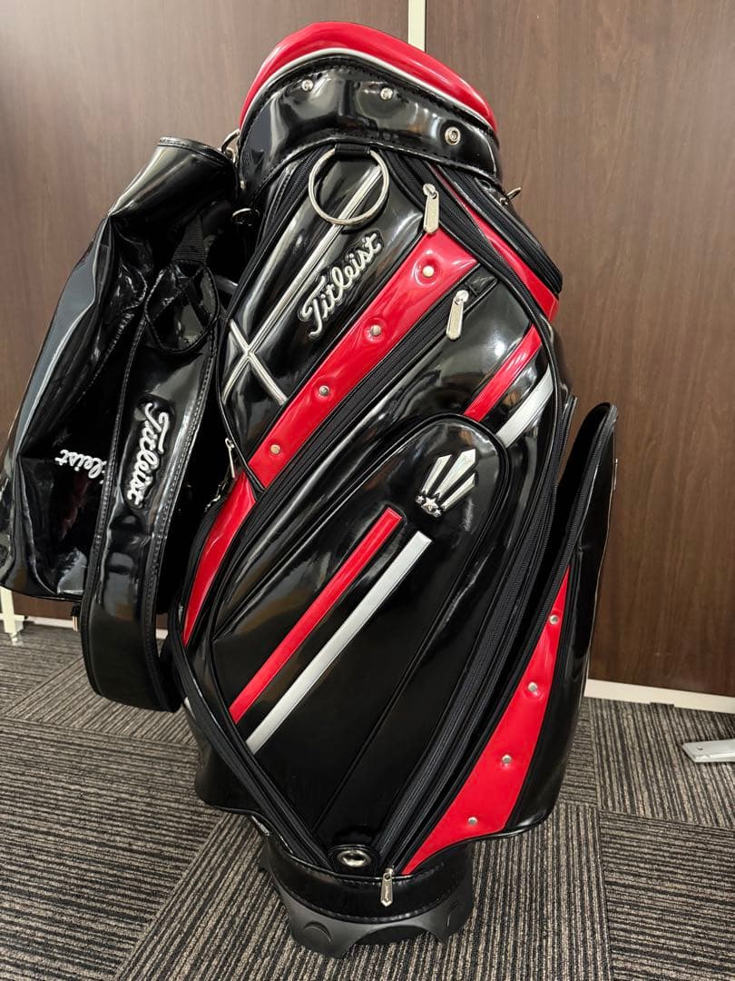 Titleist/タイトリスト エナメル キャディバッグ９型【黒×赤】美品　レア