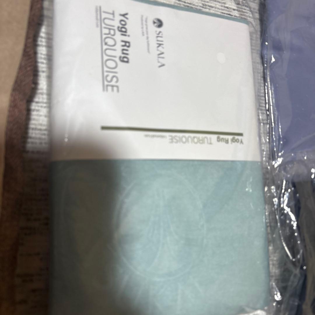 新品未開封SUKALA ベイシックタンクトップ、ラグ2点セット