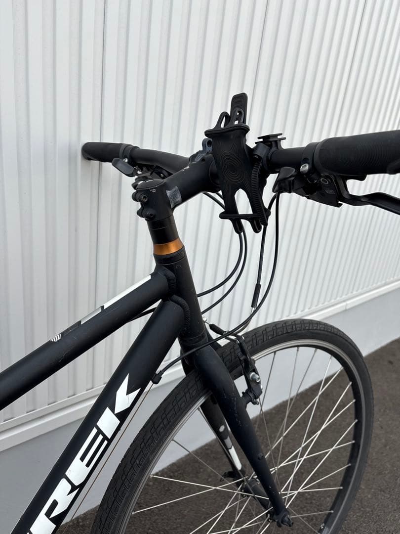 Trek クロスバイク ブラック 700C
