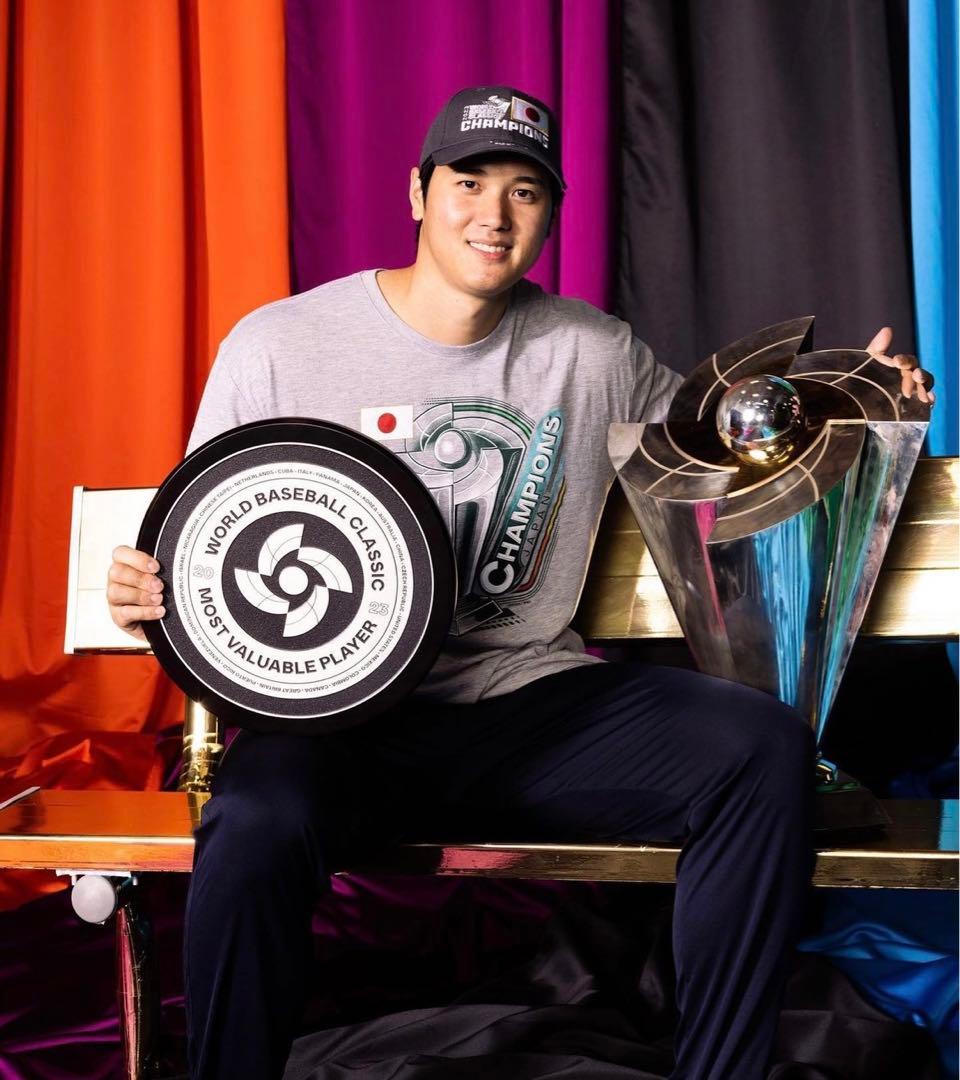 【新品未開封】オーセンティックTシャツWBC優勝記念　Mサイズ