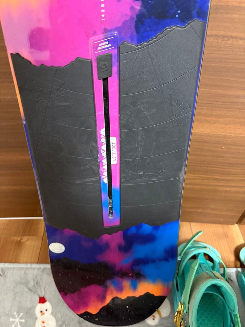 Burton カラフル宇宙模様スノーボード 142