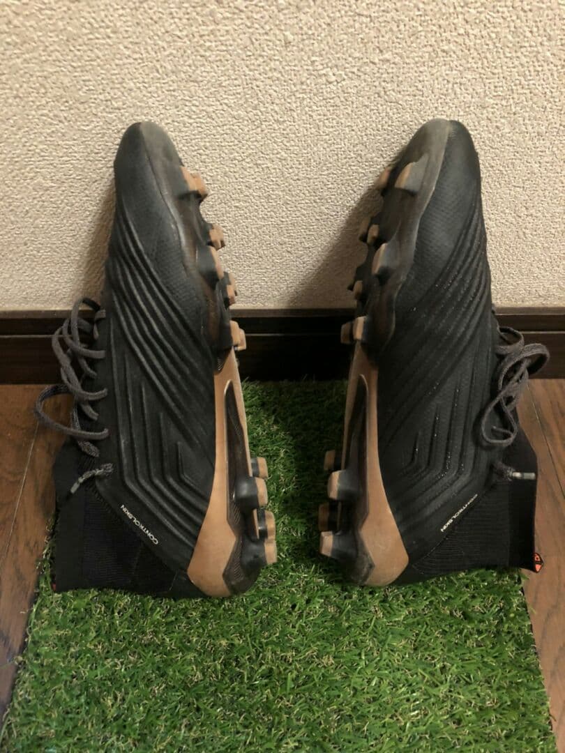 サッカースパイク adidas プレデター18.1ジャパンHG/AG