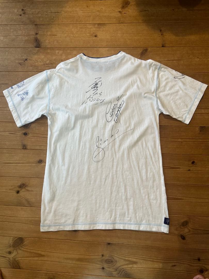 希少貴重1994年頃横浜フリューゲルスサイン入りTシャツ