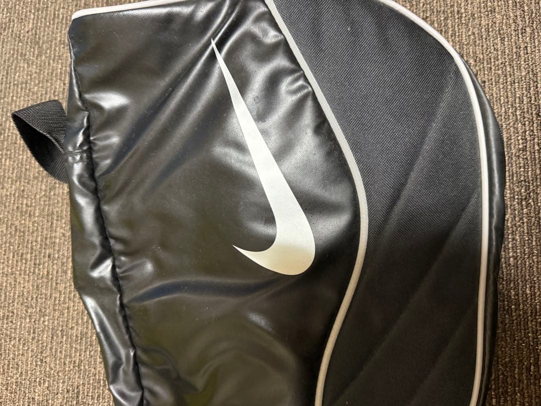 Nike ゴルフ練習用バッグ ブラック/シルバー