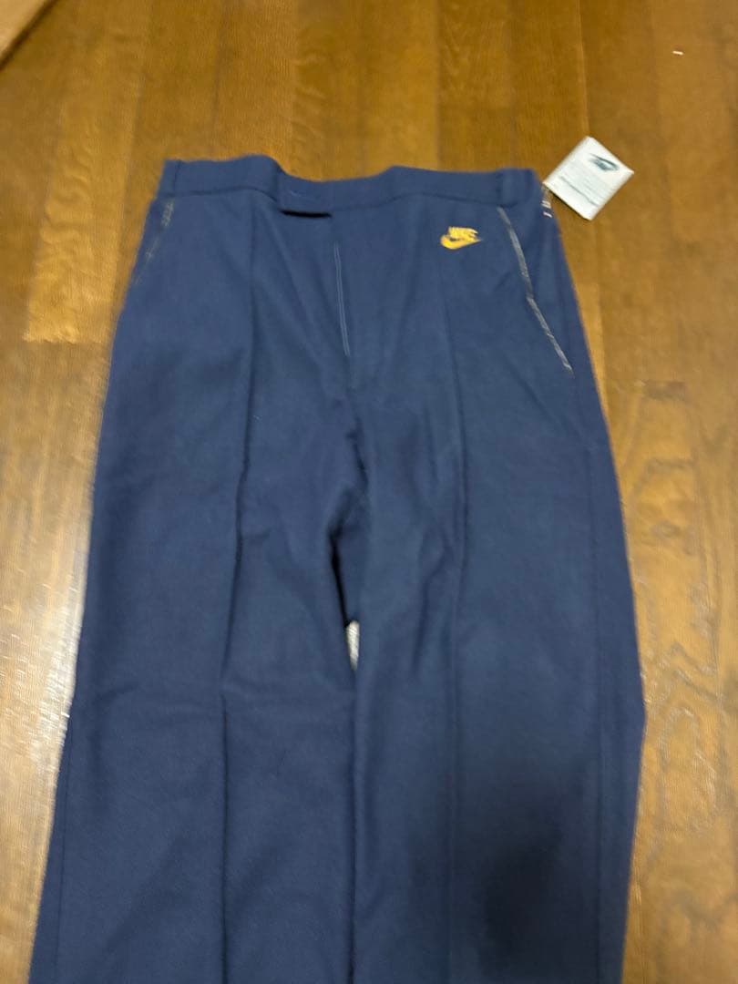 ☆レア商品☆Nike トレーニングパンツ ネイビー