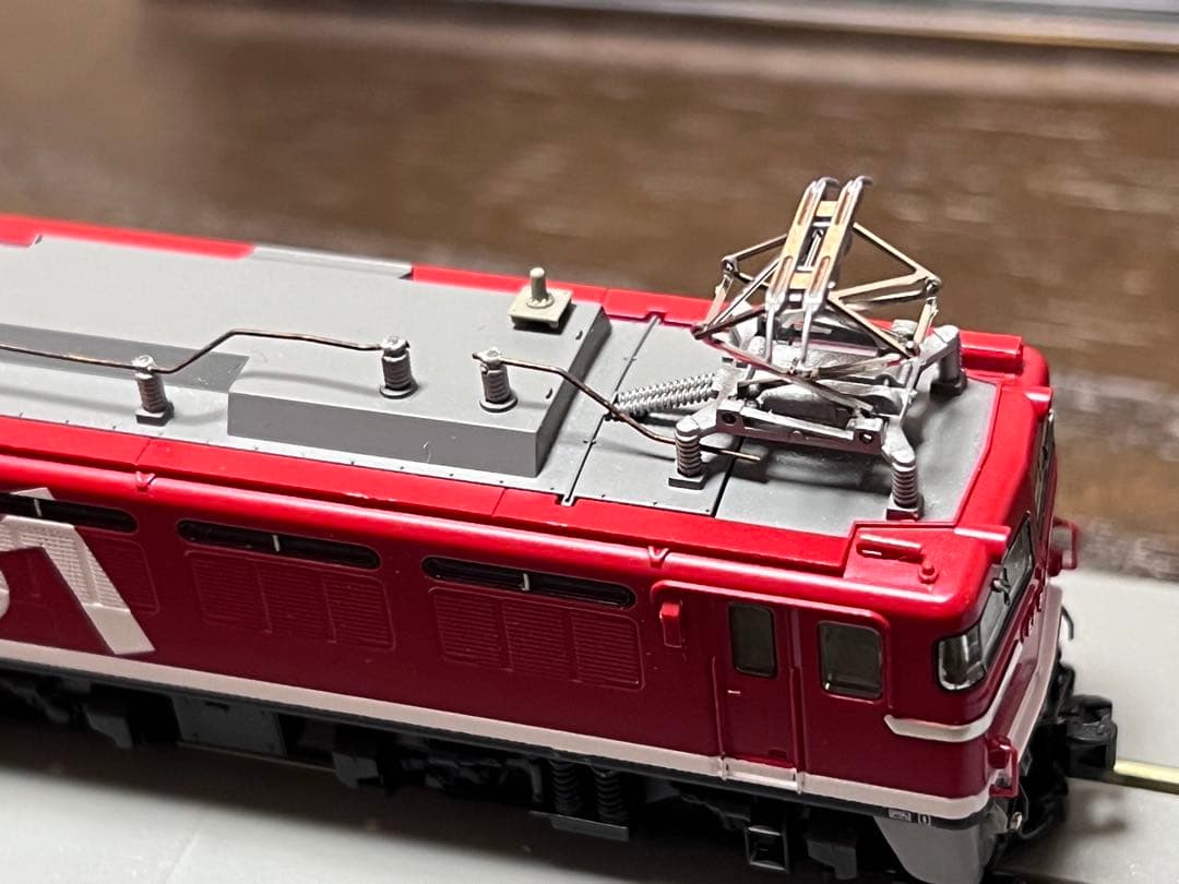 TOMIX 9145 JR EF81形電気機関車（95号機・レインボー塗装）