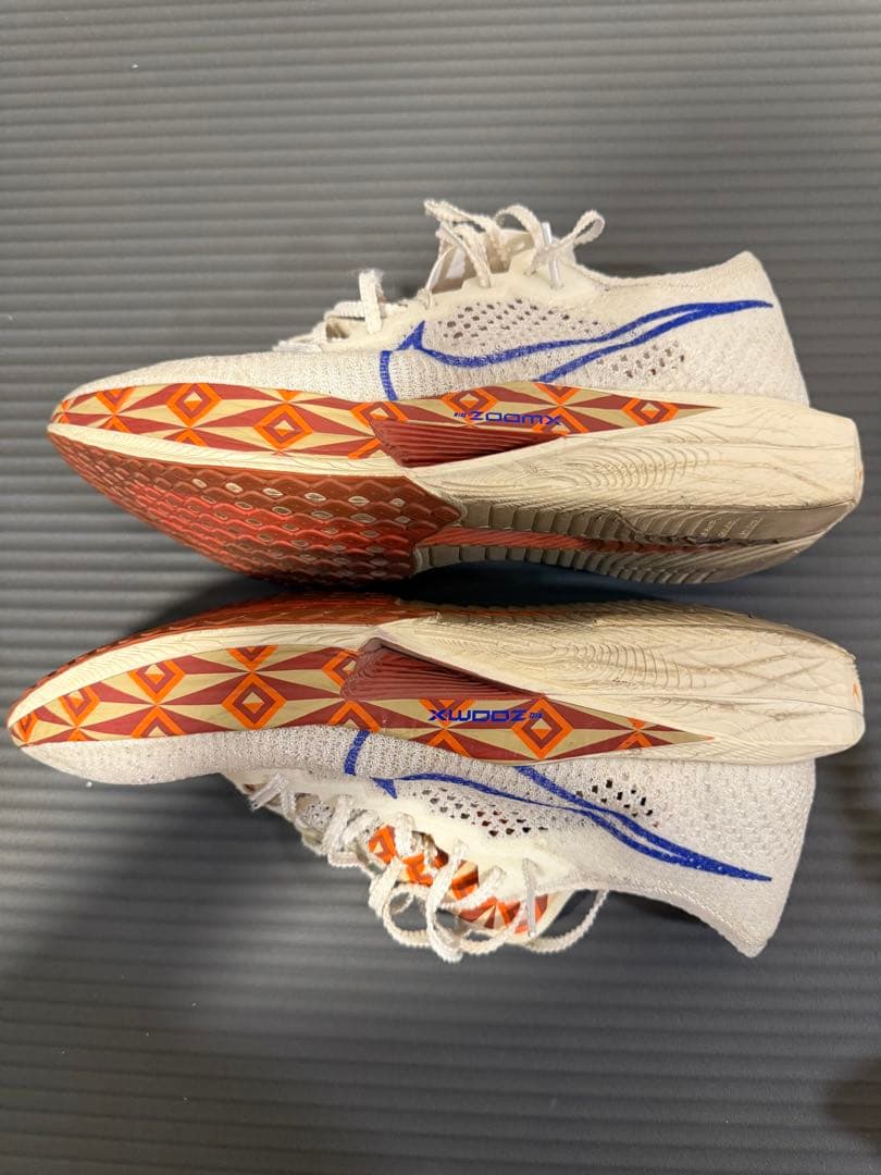 NIKE ランニングシューズ　ヴェイパーフライ3 27.5cm