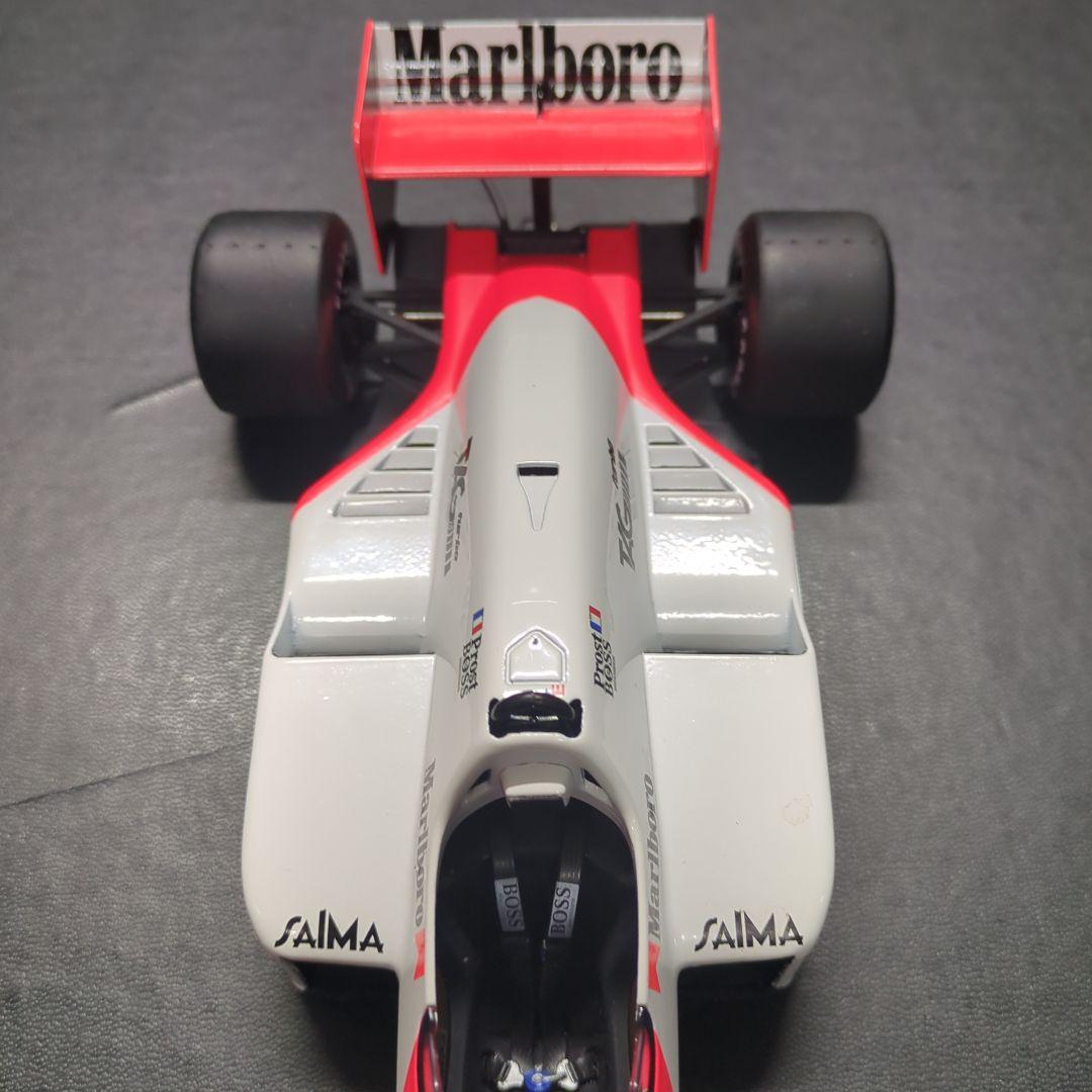 1985年　　1/18スケール MP4/2B アランプロスト マルボロ仕様
