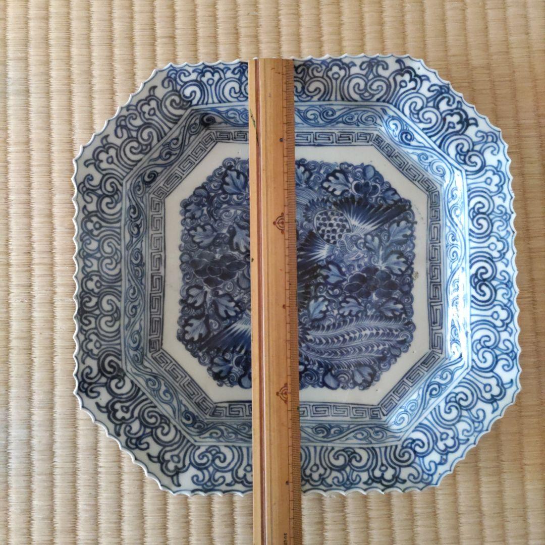 伊万里　線描き　八角形皿 鳳凰