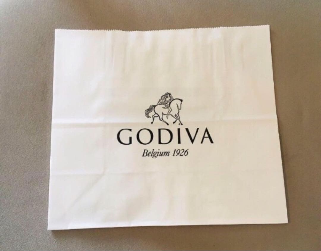 ゴディバGODIVA ブッシュドノエルベアセレクション　7粒入　4箱バレンタイン