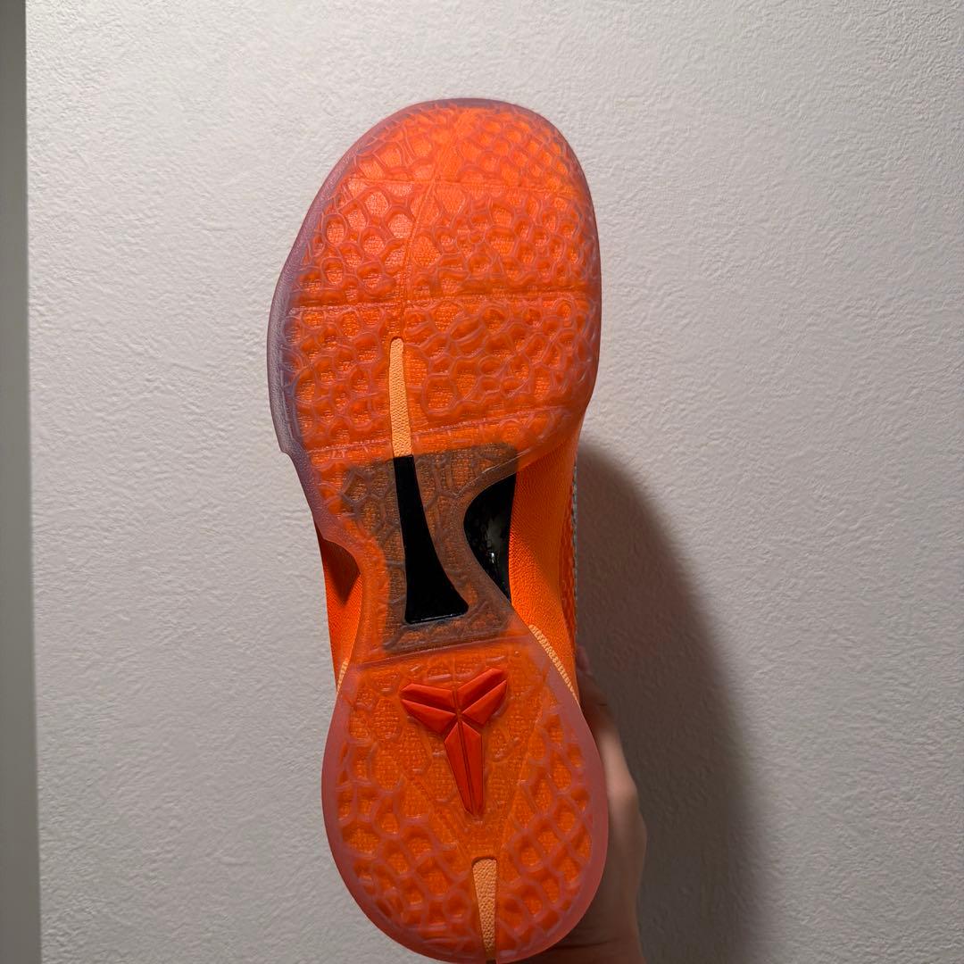 Kobe VI Protro オレンジ 29 cm