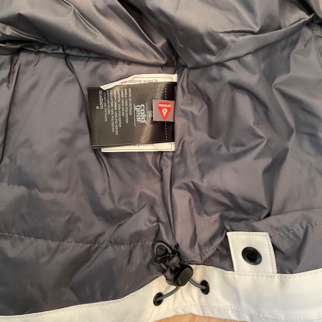 Under Armour レディース スキーウェア スノボジャケット